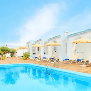 https://neptuno-bungalows.in-canary-islands.com